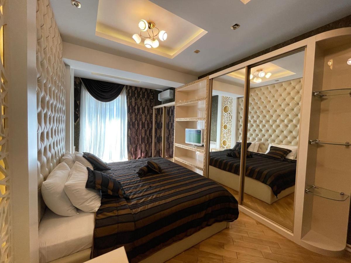 Park Azure Louvre Apartment Baku Exterior photo