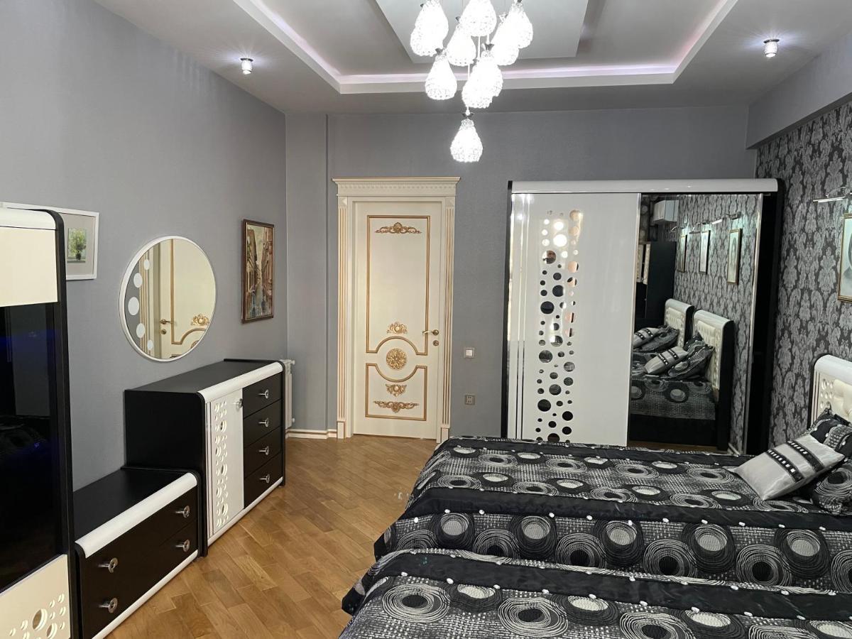 Park Azure Louvre Apartment Baku Exterior photo