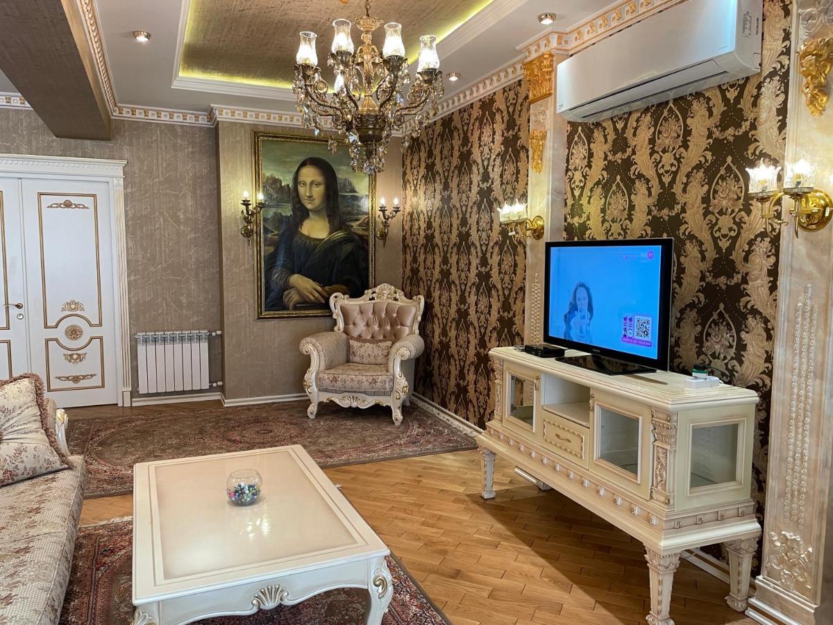 Park Azure Louvre Apartment Baku Exterior photo