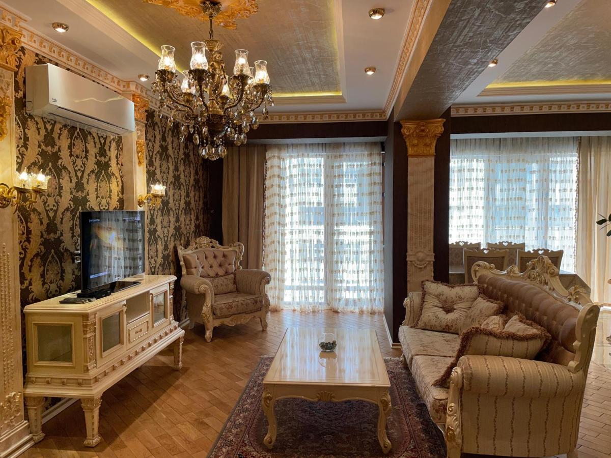 Park Azure Louvre Apartment Baku Exterior photo
