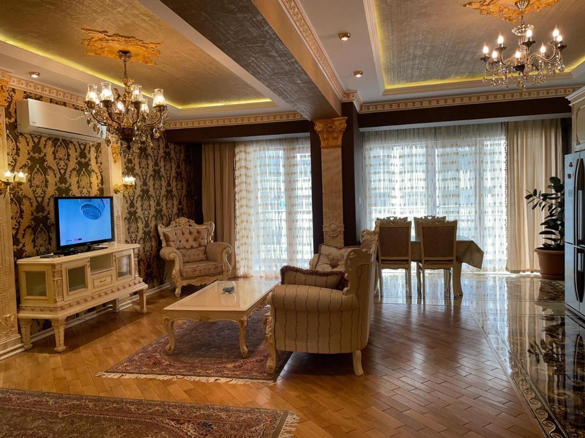 Park Azure Louvre Apartment Baku Exterior photo